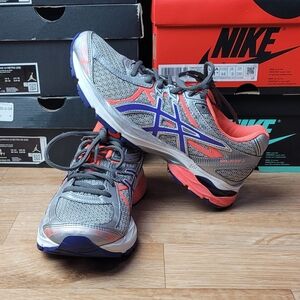 Asics Gray and Pink Running Shoes Size 6.5
